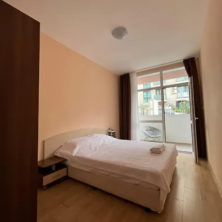 Pirop City Apartman *